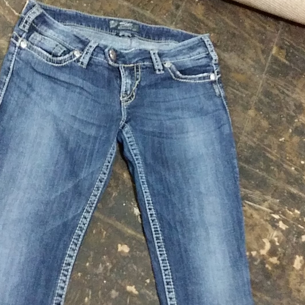 Jeans - Picture 2 of 3